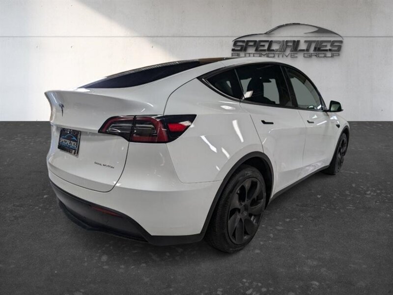 2023 Tesla Model Y Long Range w/ Acceleration Boost - Photo 10 - Bountiful, UT 84010