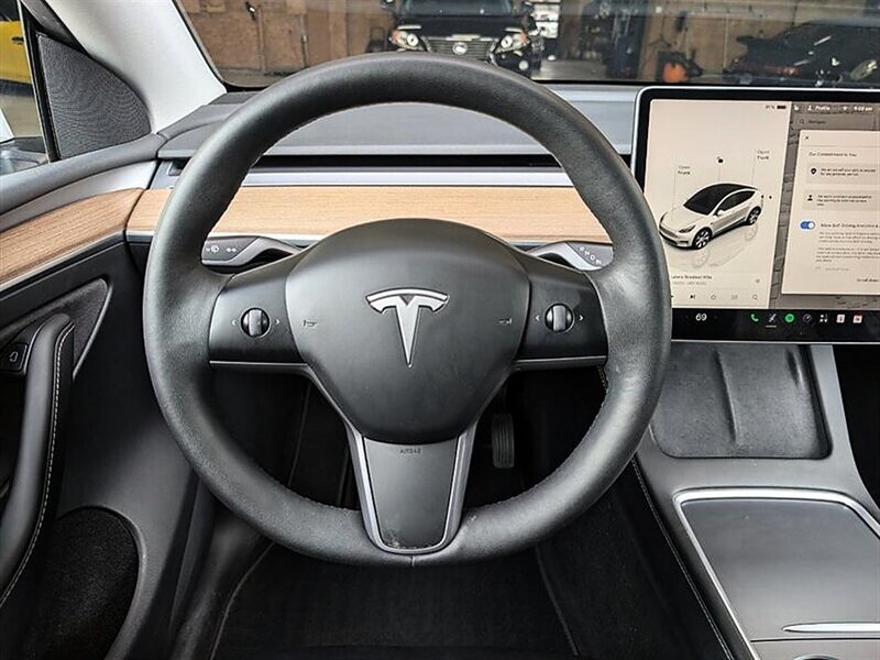 2023 Tesla Model Y Long Range w/ Acceleration Boost - Photo 19 - Bountiful, UT 84010