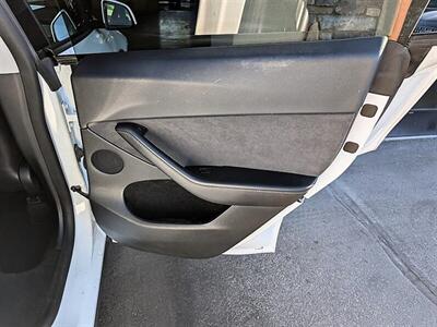 2023 Tesla Model Y Long Range  w/ Acceleration Boost - Photo 27 - Bountiful, UT 84010