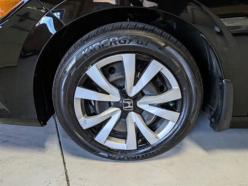 2022 Honda Civic LX - Photo 15 - Bountiful, UT 84010