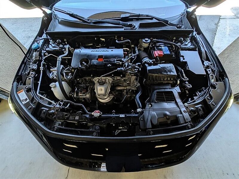 2022 Honda Civic LX - Photo 17 - Bountiful, UT 84010