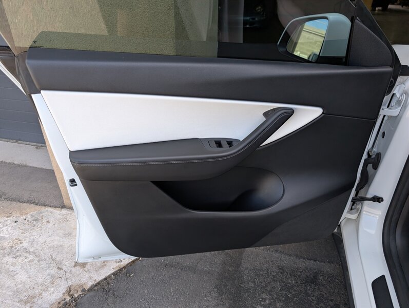 2021 Tesla Model Y Long Range w/ Acceleration Boost - Photo 18 - Bountiful, UT 84010