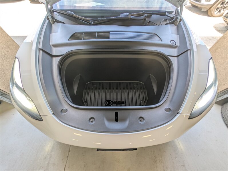 2021 Tesla Model Y Long Range w/ Acceleration Boost - Photo 17 - Bountiful, UT 84010