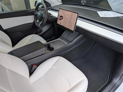 2021 Tesla Model Y Long Range w/ Acceleration Boost - Photo 4 - Bountiful, UT 84010
