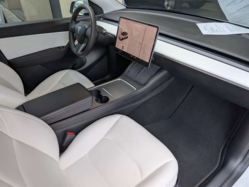 2021 Tesla Model Y Long Range w/ Acceleration Boost - Photo 4 - Bountiful, UT 84010
