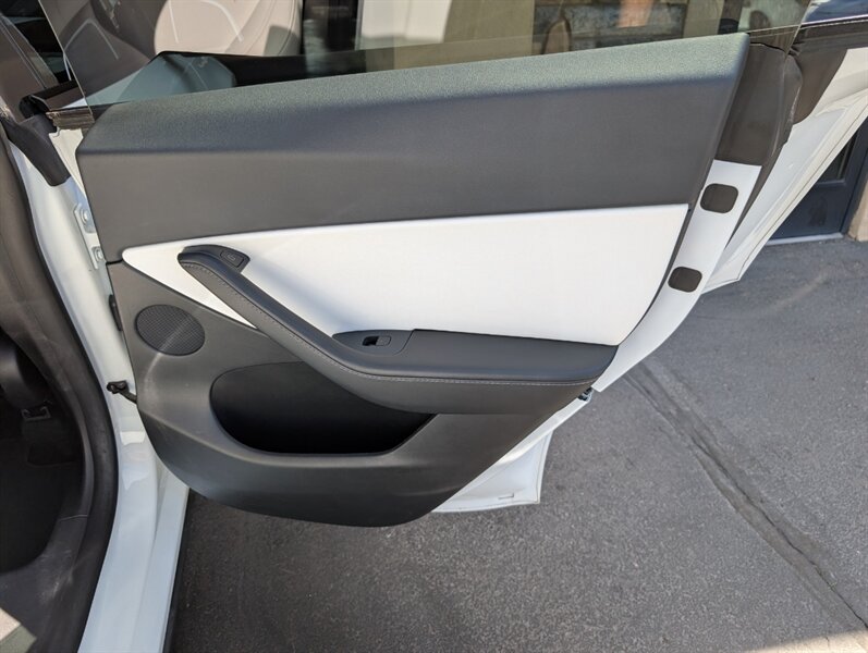 2021 Tesla Model Y Long Range w/ Acceleration Boost - Photo 27 - Bountiful, UT 84010