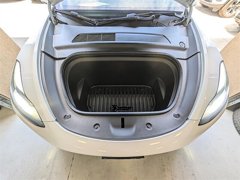 2021 Tesla Model Y Long Range w/ Acceleration Boost - Photo 17 - Bountiful, UT 84010