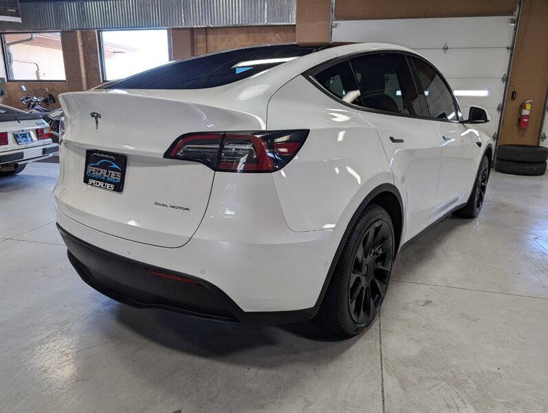 2021 Tesla Model Y Long Range w/ Acceleration Boost - Photo 10 - Bountiful, UT 84010