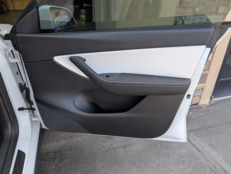 2021 Tesla Model Y Long Range w/ Acceleration Boost - Photo 29 - Bountiful, UT 84010