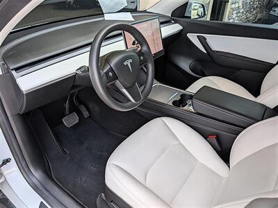 2021 Tesla Model Y Long Range w/ Acceleration Boost - Photo 2 - Bountiful, UT 84010
