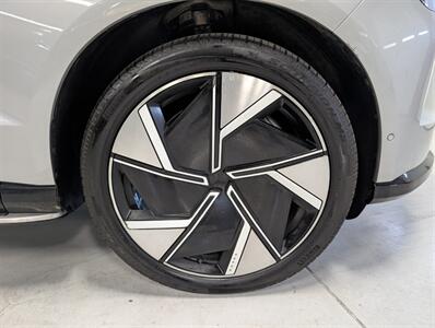2025 Volvo EX90 Performance Ultra 7-Passenger - Photo 12 - Bountiful, UT 84010
