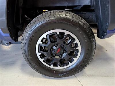 2024 Toyota Tacoma TRD Off-Road   - Photo 15 - Bountiful, UT 84010