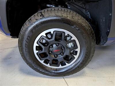 2024 Toyota Tacoma TRD Off-Road   - Photo 16 - Bountiful, UT 84010
