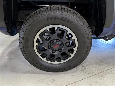 2024 Toyota Tacoma TRD Off-Road   - Photo 14 - Bountiful, UT 84010