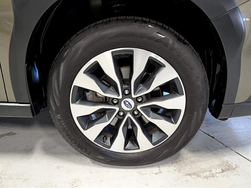 2023 Subaru Outback Touring XT - Photo 12 - Bountiful, UT 84010