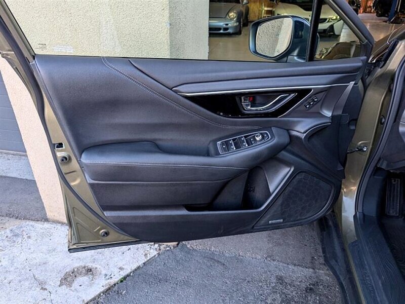 2023 Subaru Outback Touring XT - Photo 18 - Bountiful, UT 84010