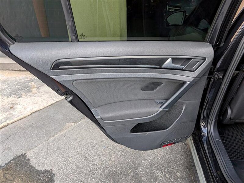 2017 Volkswagen Golf GTI Sport   - Photo 23 - Bountiful, UT 84010