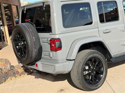 2023 Jeep Wrangler High Altitude   - Photo 16 - St. George, UT 84770-2625