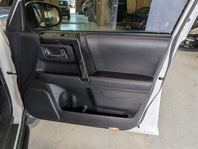 2023 Toyota 4Runner TRD Off-Road Premium   - Photo 28 - Bountiful, UT 84010