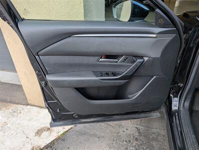 2025 Mazda CX-50 S Preferred   - Photo 17 - Bountiful, UT 84010