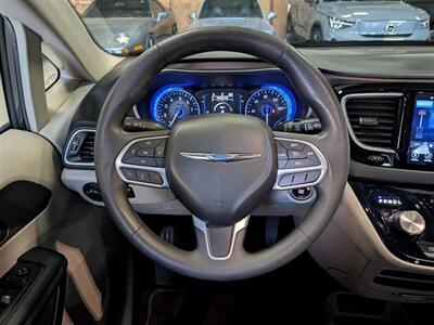 2017 Chrysler Pacifica Touring   - Photo 19 - Bountiful, UT 84010