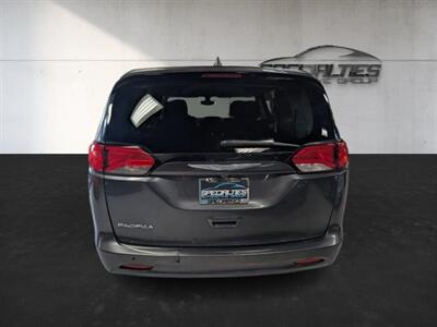 2017 Chrysler Pacifica Touring   - Photo 9 - Bountiful, UT 84010
