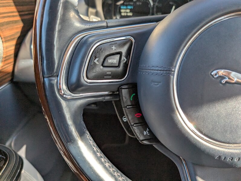2012 Jaguar XJL Portfolio - Photo 21 - Bountiful, UT 84010