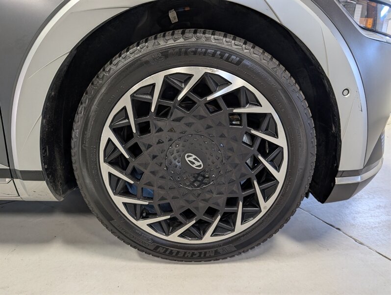 2024 Hyundai IONIQ 5 Limited - Photo 12 - Bountiful, UT 84010