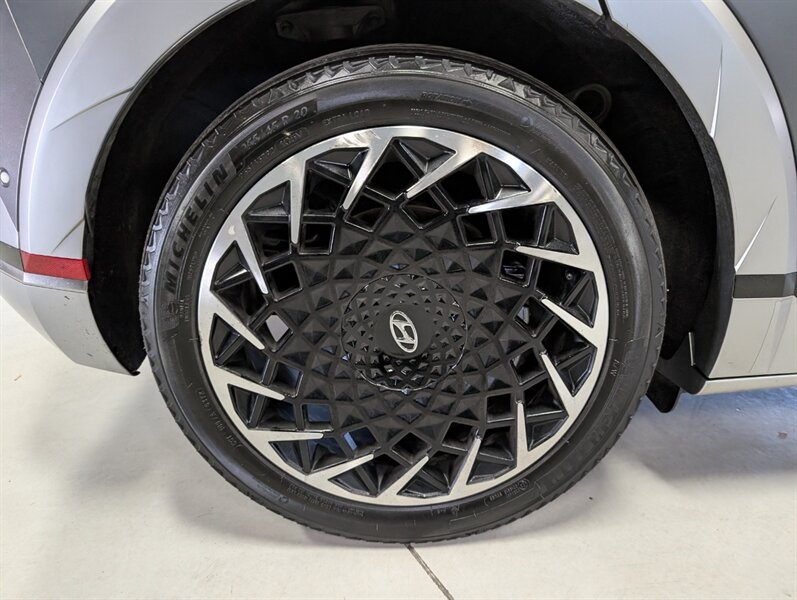 2024 Hyundai IONIQ 5 Limited - Photo 13 - Bountiful, UT 84010