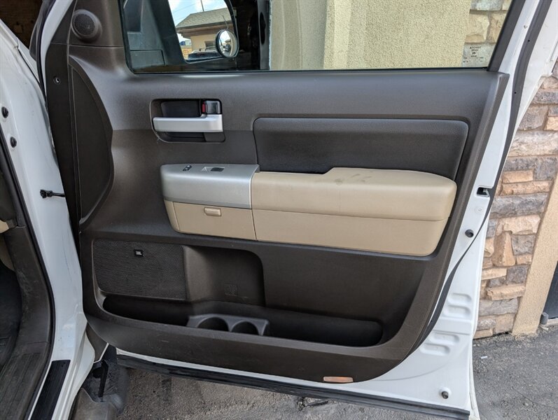 2008 Toyota Tundra Limited - Photo 29 - Bountiful, UT 84010