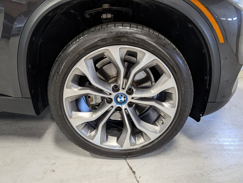 2018 BMW X5 xDrive40e iPerforman - Photo 12 - Bountiful, UT 84010