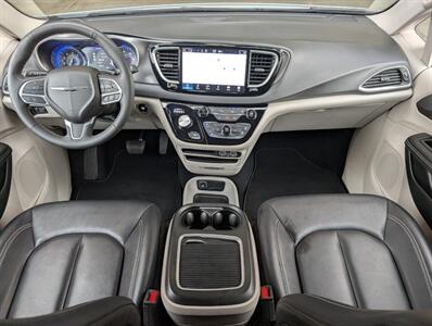 2024 Chrysler Pacifica Touring L   - Photo 3 - Bountiful, UT 84010