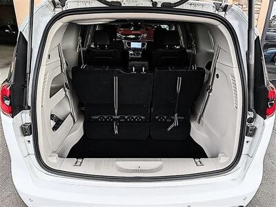 2024 Chrysler Pacifica Touring L - Photo 32 - Bountiful, UT 84010