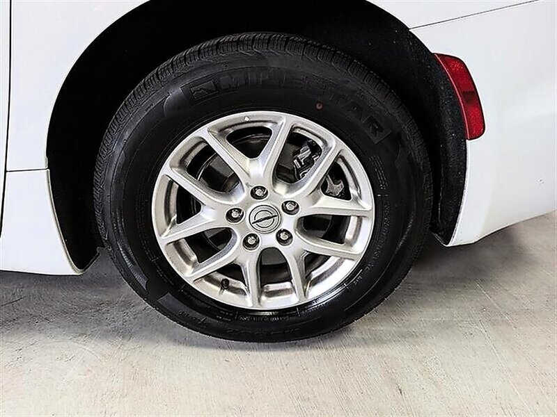 2024 Chrysler Pacifica Touring L - Photo 14 - Bountiful, UT 84010