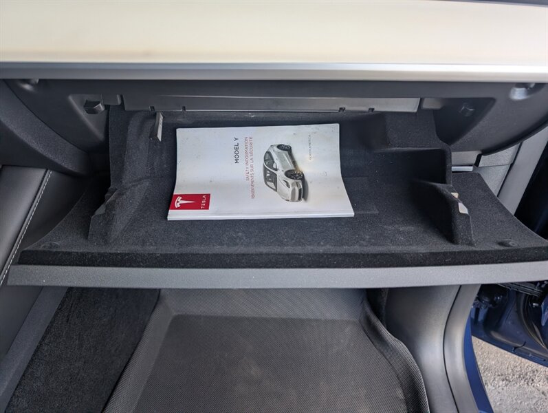 2023 Tesla Model Y Long Range 7-Passenger - Photo 32 - Bountiful, UT 84010