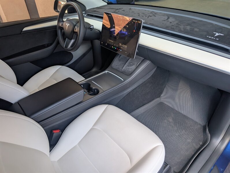 2023 Tesla Model Y Long Range 7-Passenger - Photo 4 - Bountiful, UT 84010