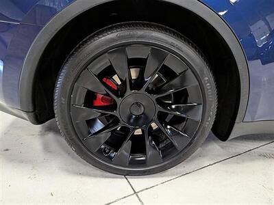 2023 Tesla Model Y Long Range  7-Passenger - Photo 13 - Bountiful, UT 84010