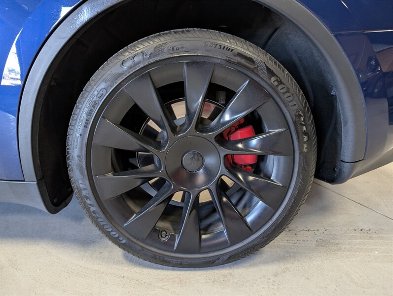 2023 Tesla Model Y Long Range 7-Passenger - Photo 14 - Bountiful, UT 84010