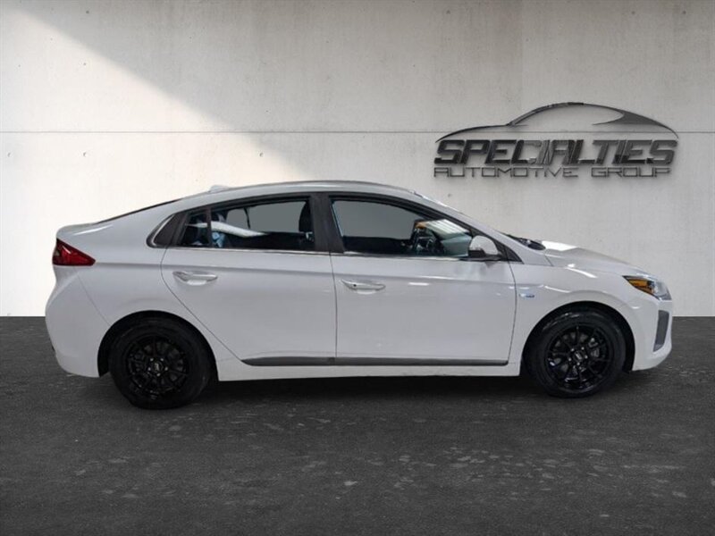 2018 Hyundai IONIQ Plug-in Hybrid Limited - Photo 11 - Bountiful, UT 84010
