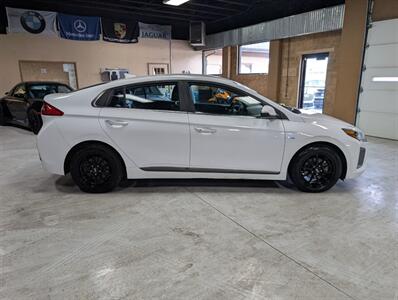 2018 Hyundai IONIQ Plug-in Hybrid Limited   - Photo 11 - Bountiful, UT 84010
