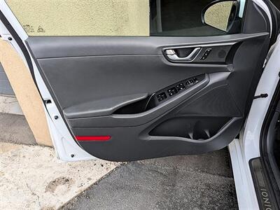 2018 Hyundai IONIQ Plug-in Hybrid Limited - Photo 18 - Bountiful, UT 84010