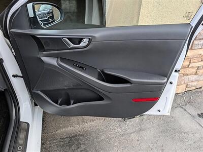 2018 Hyundai IONIQ Plug-in Hybrid Limited - Photo 30 - Bountiful, UT 84010