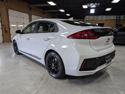 2018 Hyundai IONIQ Plug-in Hybrid Limited   - Photo 8 - Bountiful, UT 84010