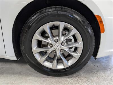 2026 Chrysler Pacifica Limited - Photo 12 - Bountiful, UT 84010