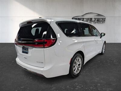 2026 Chrysler Pacifica Limited   - Photo 10 - Bountiful, UT 84010