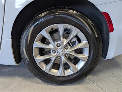 2026 Chrysler Pacifica Limited - Photo 14 - Bountiful, UT 84010