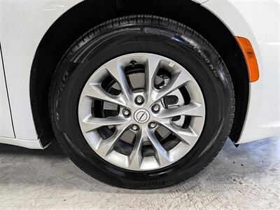 2026 Chrysler Pacifica Limited   - Photo 12 - Bountiful, UT 84010