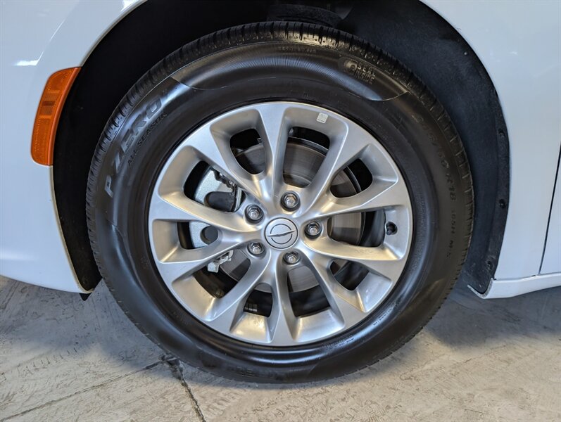 2026 Chrysler Pacifica Limited - Photo 15 - Bountiful, UT 84010