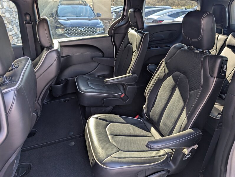 2026 Chrysler Pacifica Limited - Photo 25 - Bountiful, UT 84010