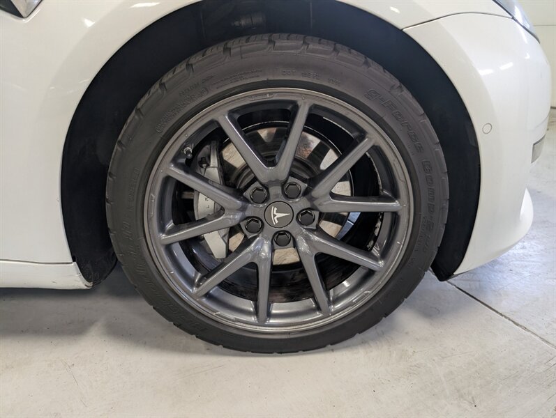 2020 Tesla Model 3 Long Range - Photo 12 - Bountiful, UT 84010
